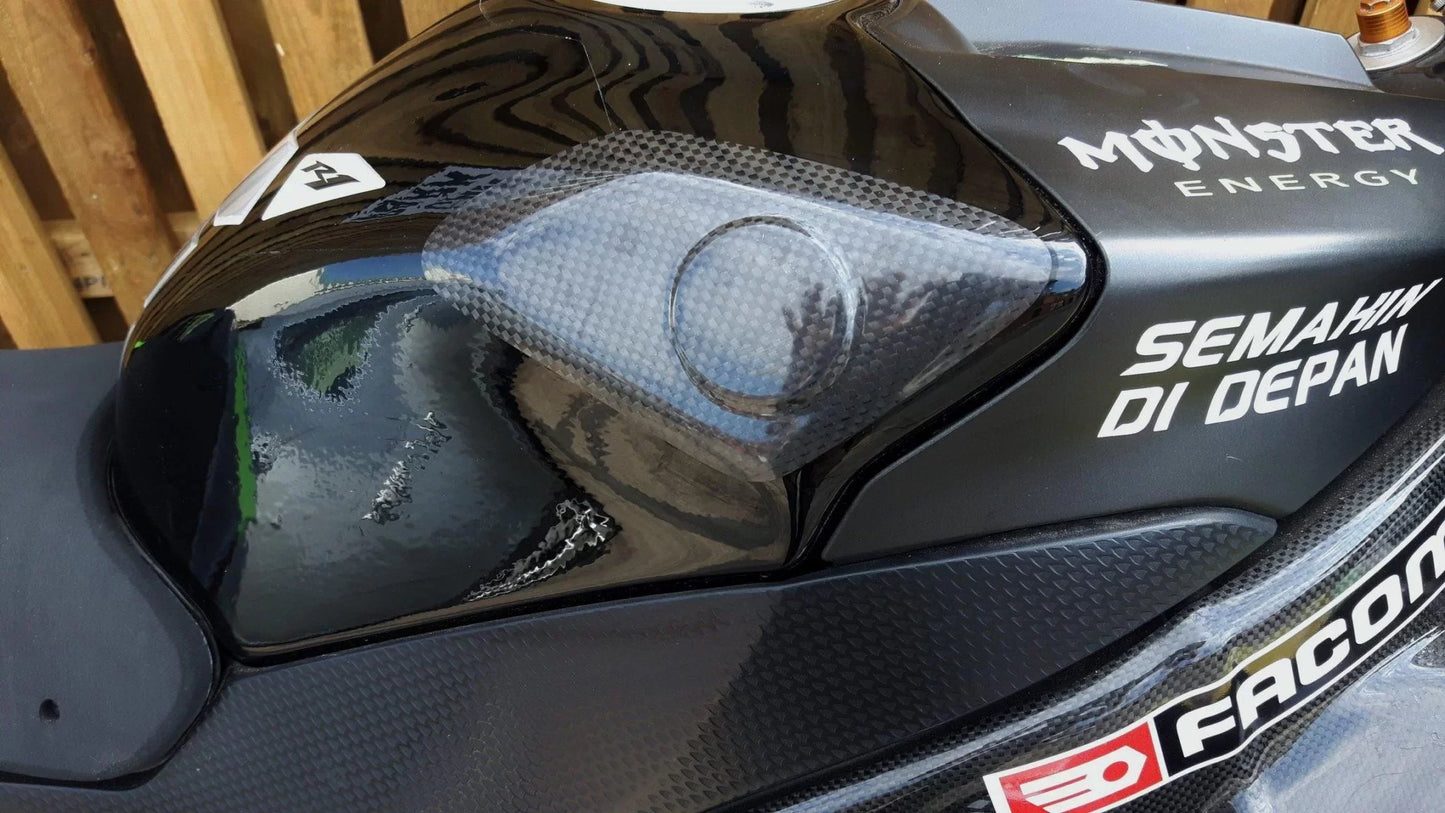 YAMAHA R1 2009-2014 Carbon Fiber Tank Sliders