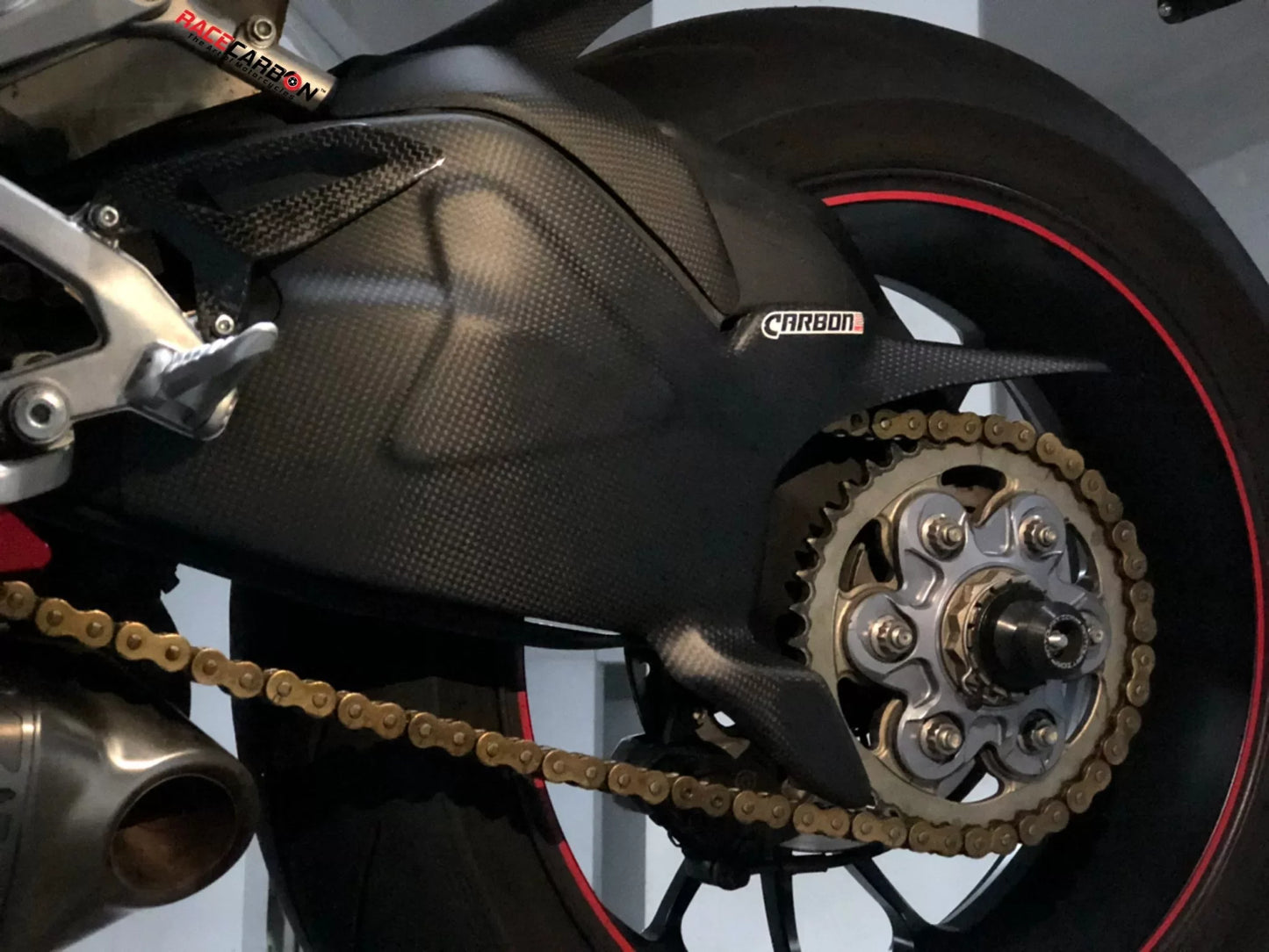 DUCATI Panigale V2 Carbon Fiber Swingarm Cover